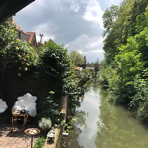 Gasthuis Bru-lagoon, Brugge