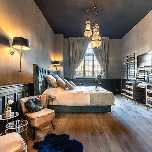 Bed & Breakfast Castelsuites, Brugge